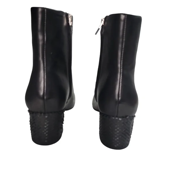 DOLCE VITA Bel Black Leather Pointed Ankle Boots Size 8 New in box - Picture 2 of 10